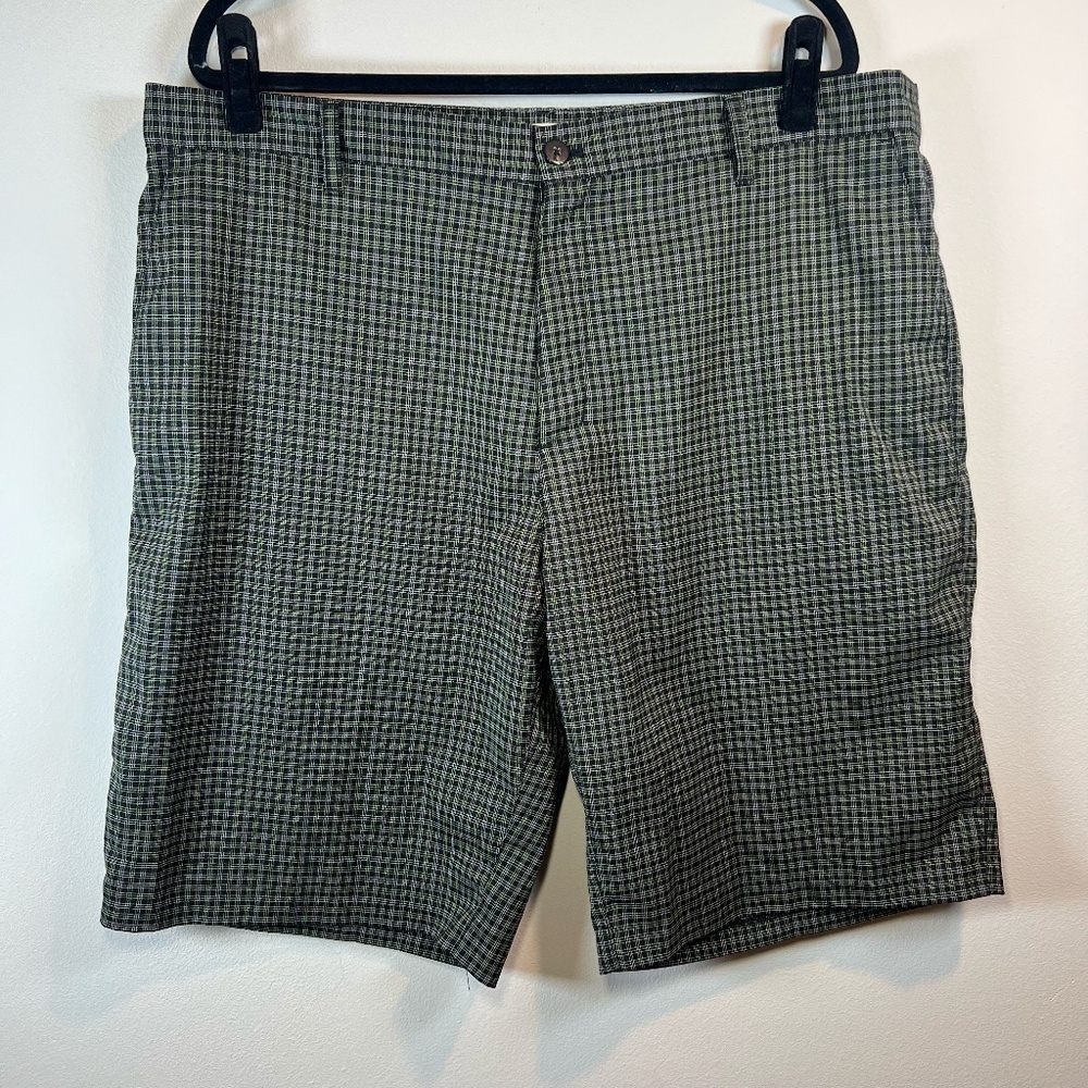 Adidas Plaid Shorts Green Flat Front Lightweight Preppy Outdoor Golf Size 40x11"
